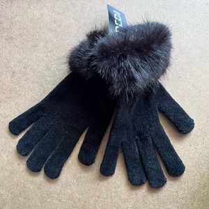 Black H&M gloves